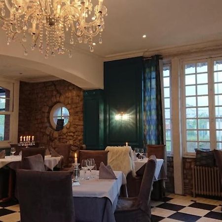 Logis Hotel Restaurant L'Auberge Normande Carentan Bagian luar foto